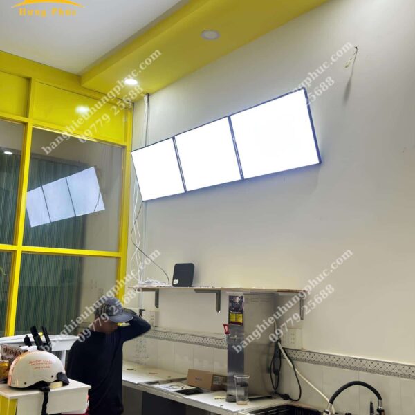 Biển quảng cáo mì cay