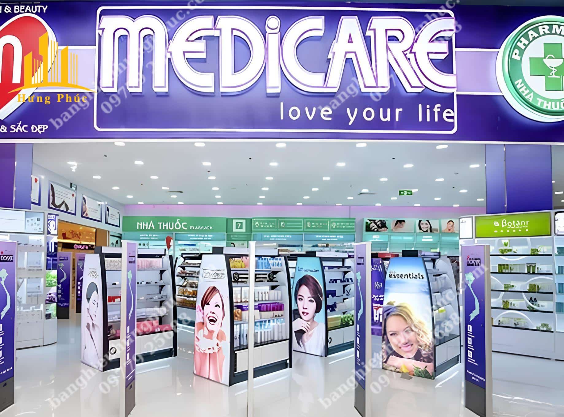 Biển hiệu shop mỹ phẩm Biển hiệu shop mỹ phẩm