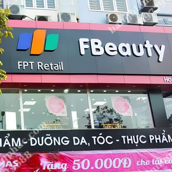Biển quảng cáo mỹ phẩm