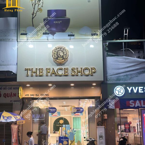 Biển quảng cáo shop mỹ phẩm