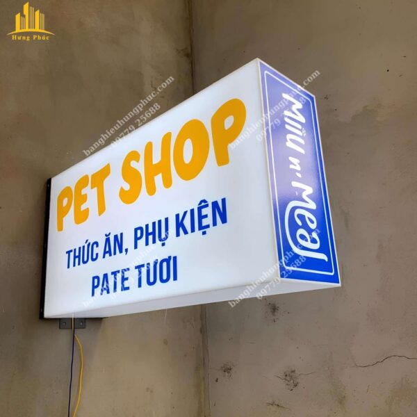 bảng hiệu treo tường