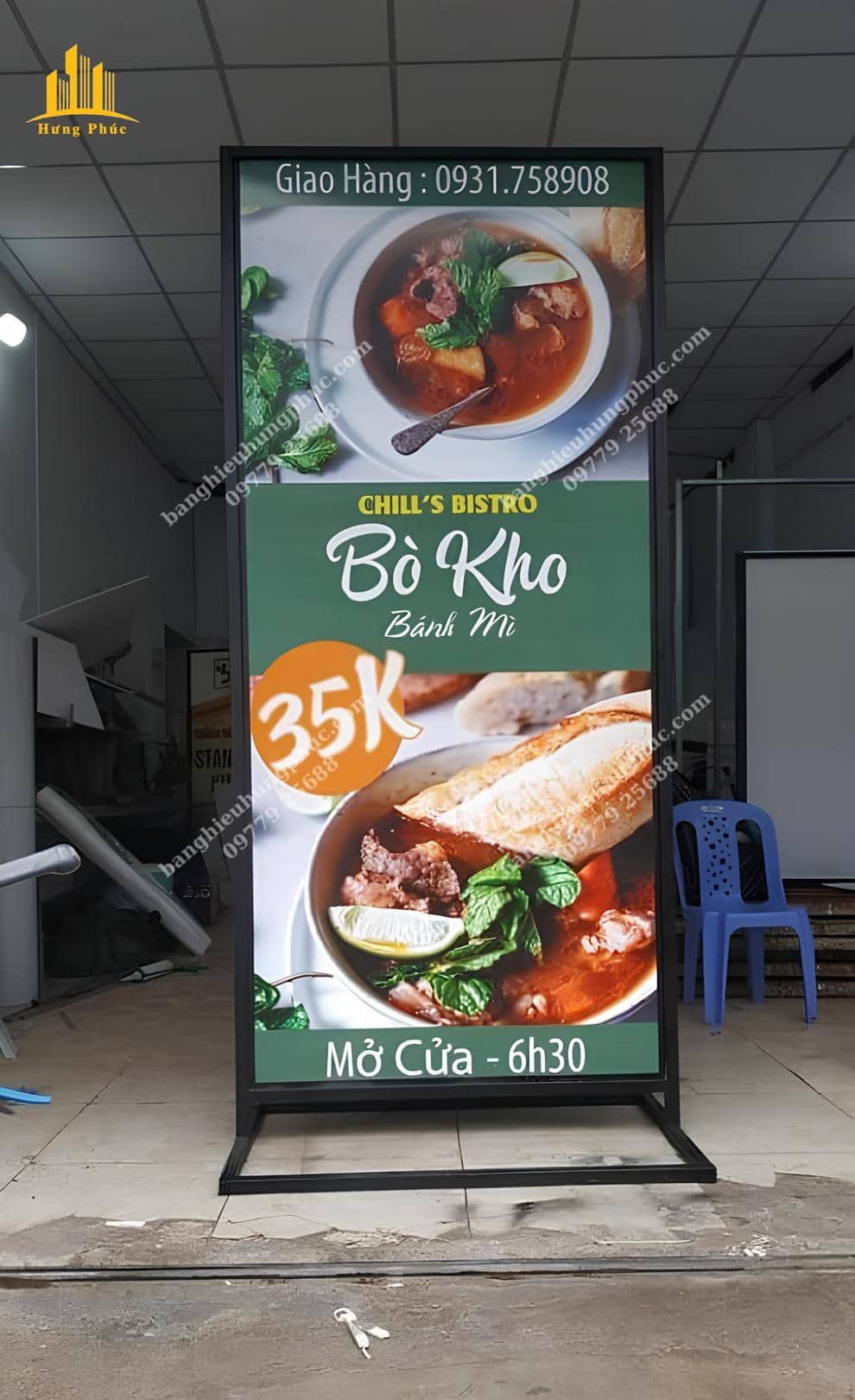 Bảng hiệu đứng khung sắt