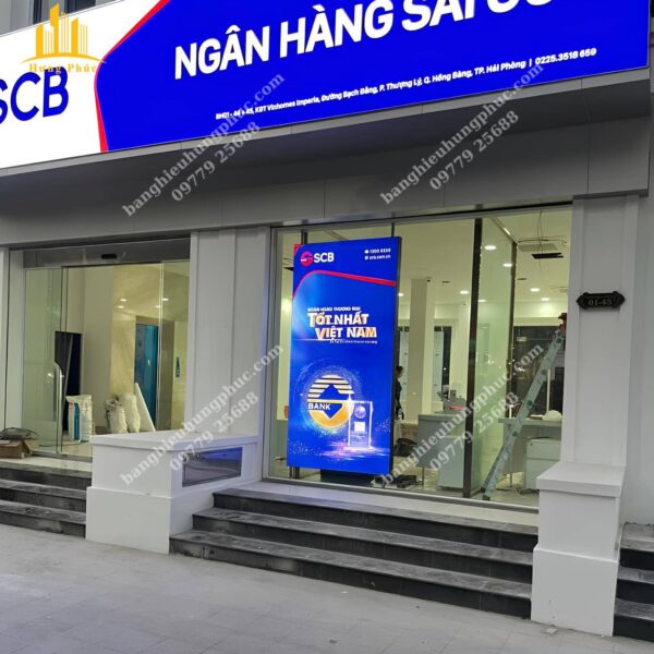 biển đứng quảng cáo