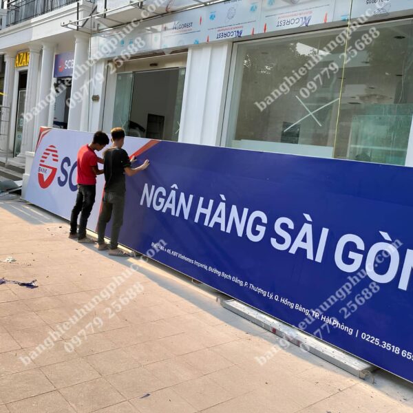 biển đứng quảng cáo