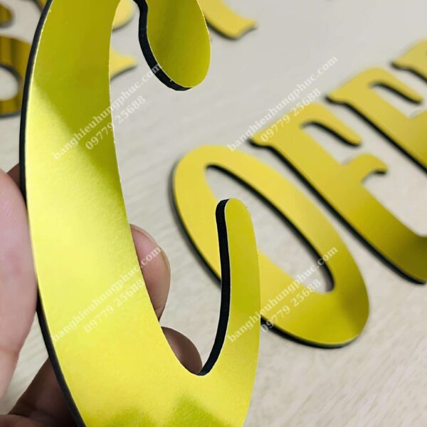 chữ alu gương vàng