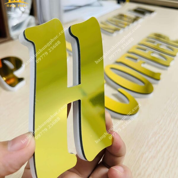 chữ alu gương vàng