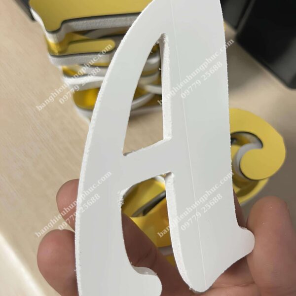 chữ alu gương vàng