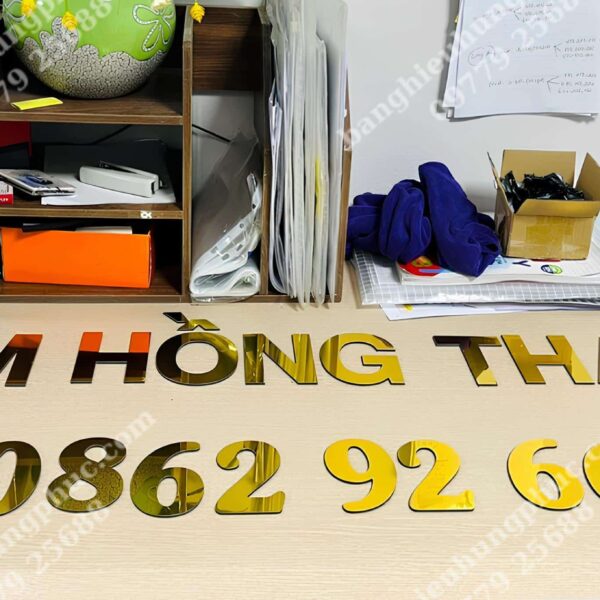 chữ alu vàng gương