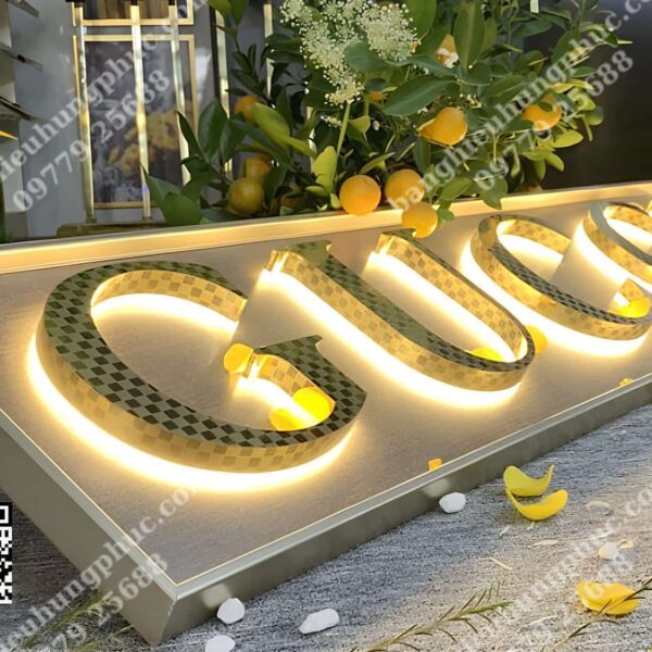 Chữ inox vàng đế đèn