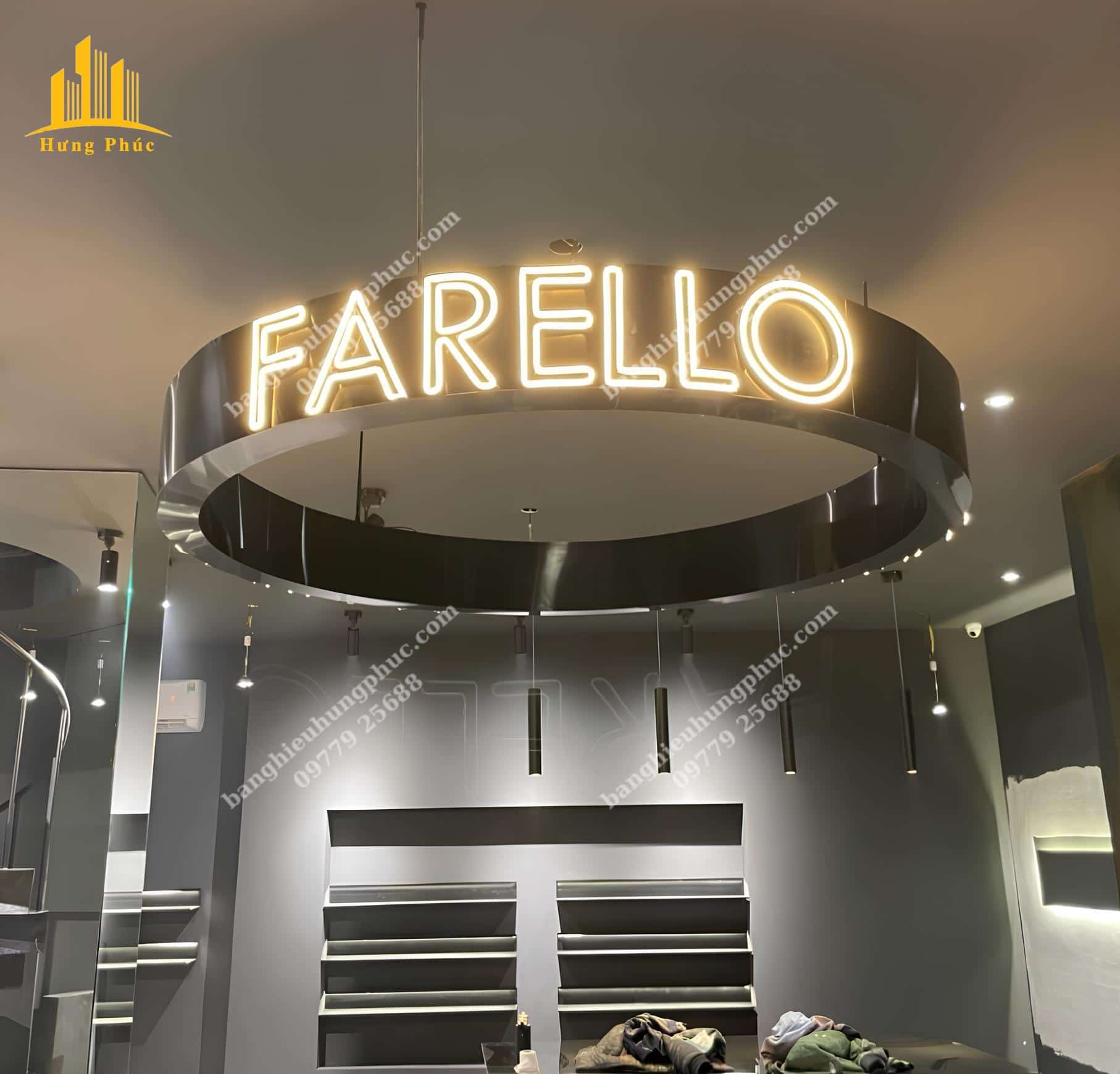 chữ inox hắt chân