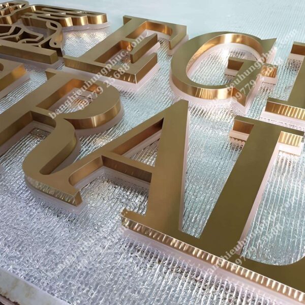 làm chữ nổi inox