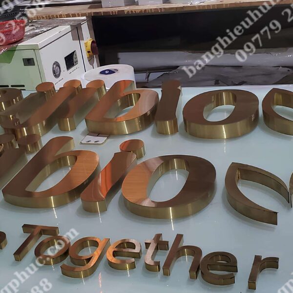 Chữ inox vàng đồng