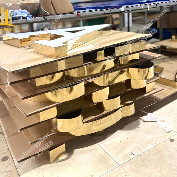 Chữ inox vàng gương