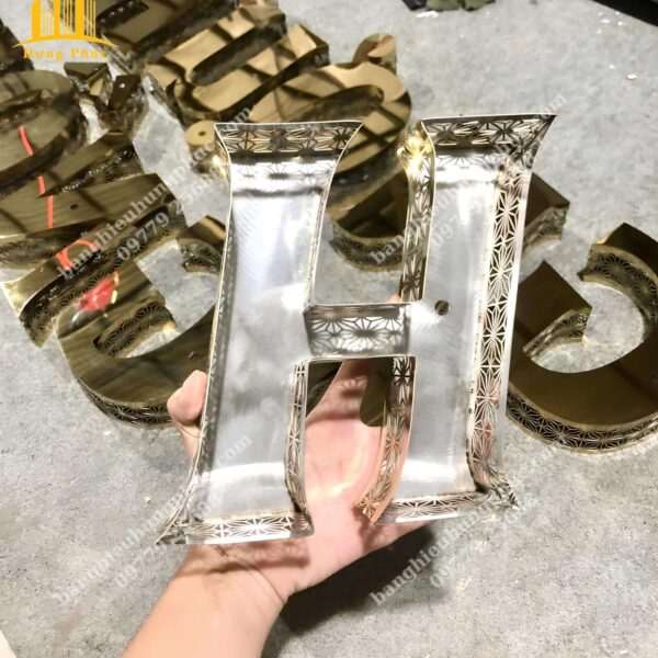 Chữ inox vàng bóng
