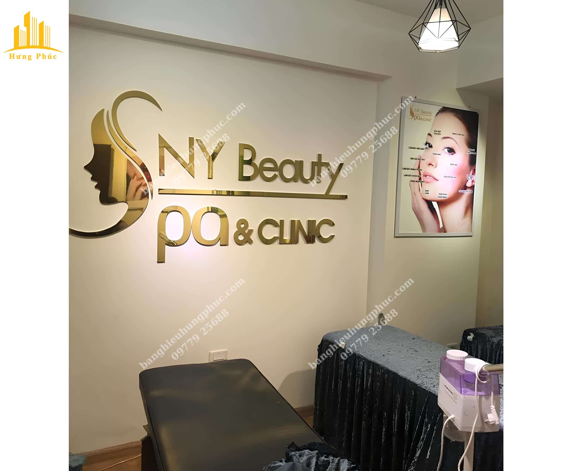 Chữ nổi mica dán tường