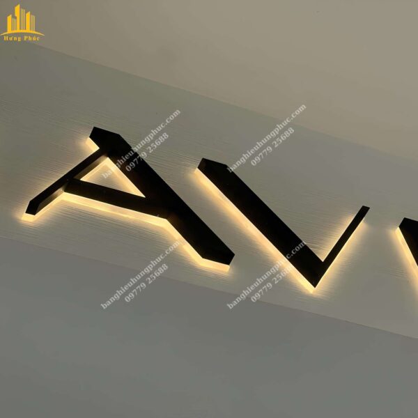 chữ nổi dán tường