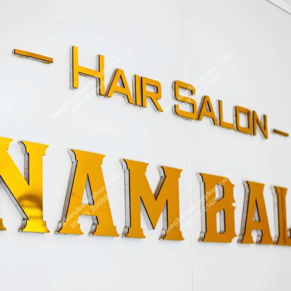 chữ mica dán tường