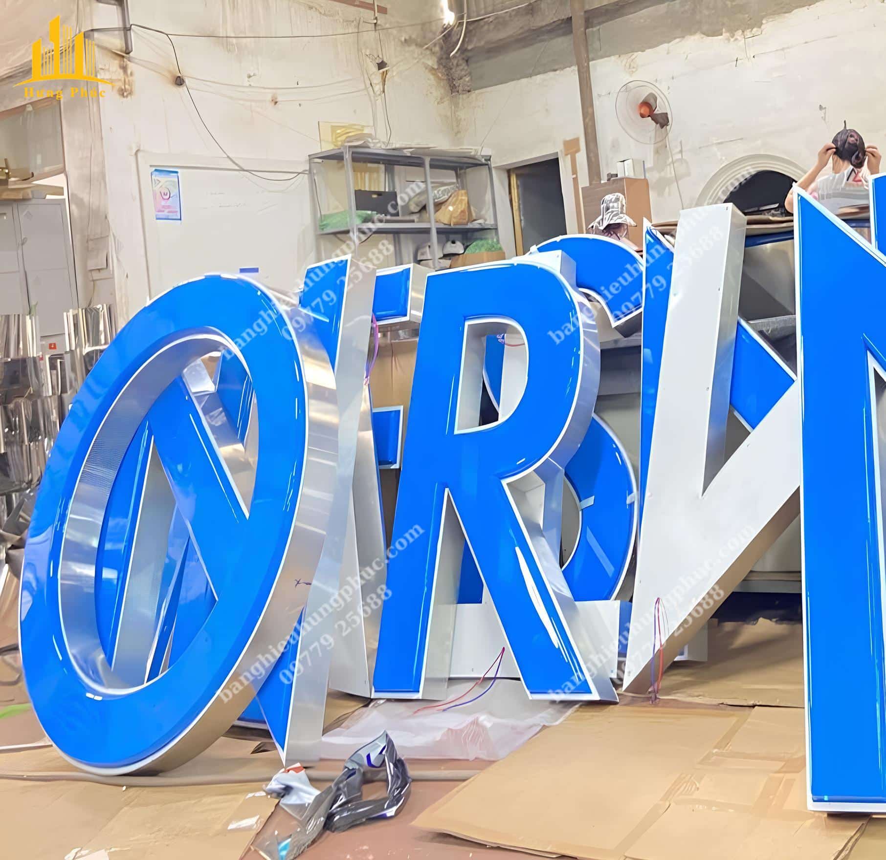 làm chữ nổi inox làm chữ nổi inox