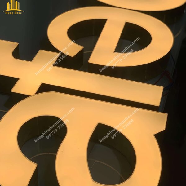 gia công chữ nổi inox