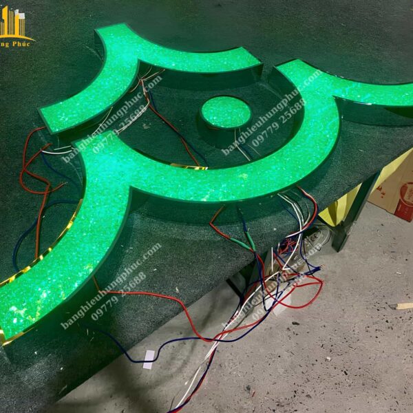 gia công chữ nổi inox