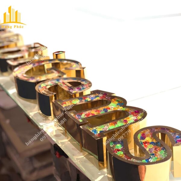 gia công chữ nổi inox vàng