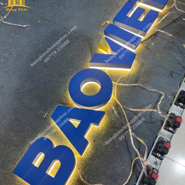 gia công chữ nổi inox