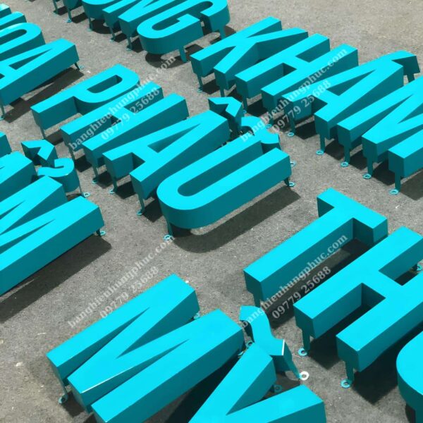 gia công chữ nổi inox