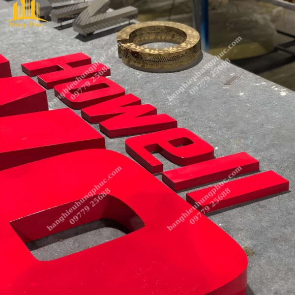 gia công chữ nổi inox
