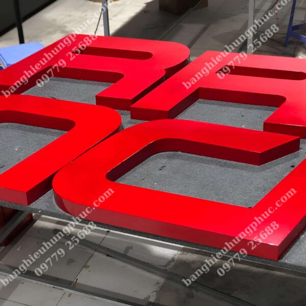 gia công chữ nổi inox