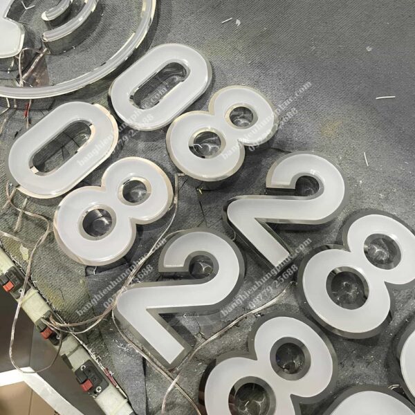 gia công chữ nổi inox