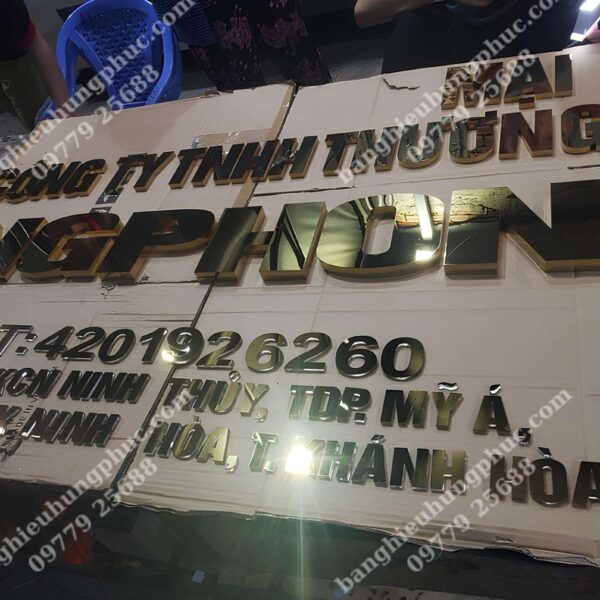 Làm chữ inox