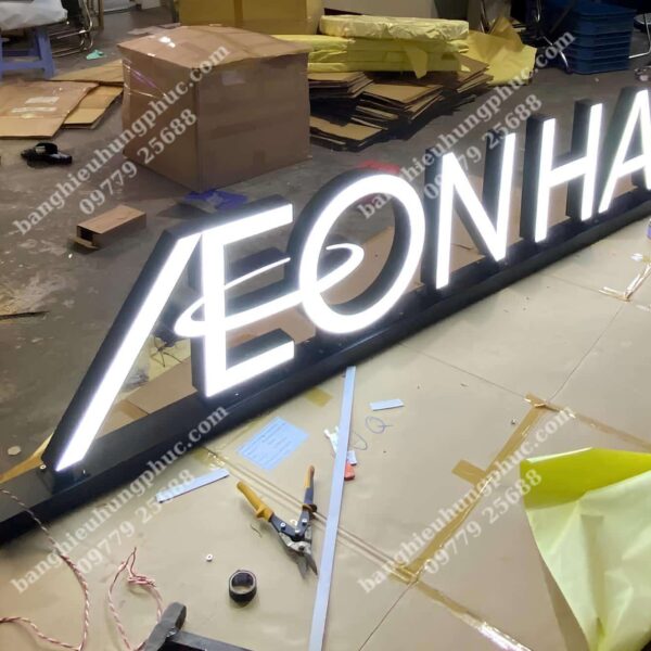 gia công chữ nổi inox vàng