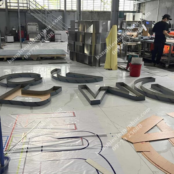 gia công chữ inox