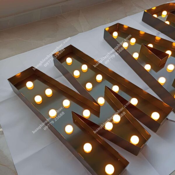 gia công chữ nổi inox vàng