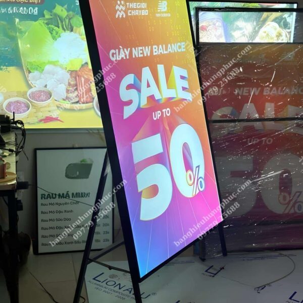 bảng hiệu hộp đèn đứng