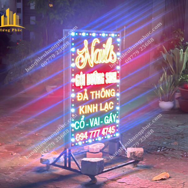bảng hiệu hộp đèn đứng