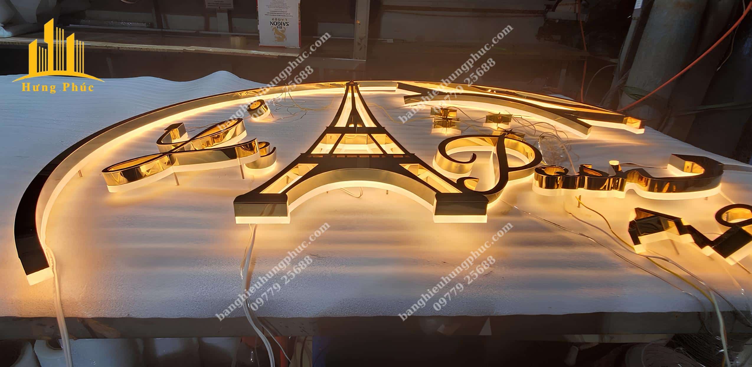 làm bảng hiệu alu