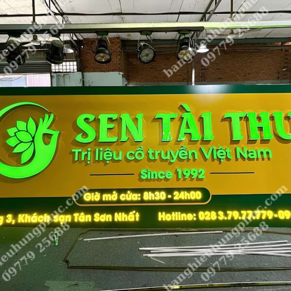 Làm bảng hiệu quận 2