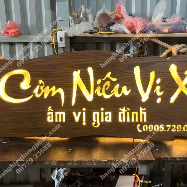 Biển quảng cáo gỗ