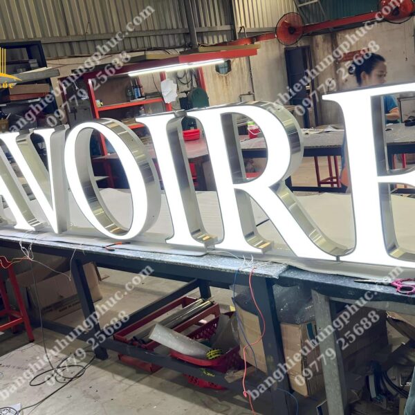 chữ nổi quảng cáo