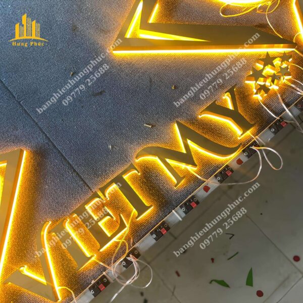 biển alu chữ nổi