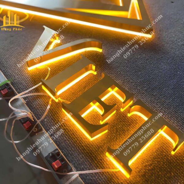 biển alu chữ nổi