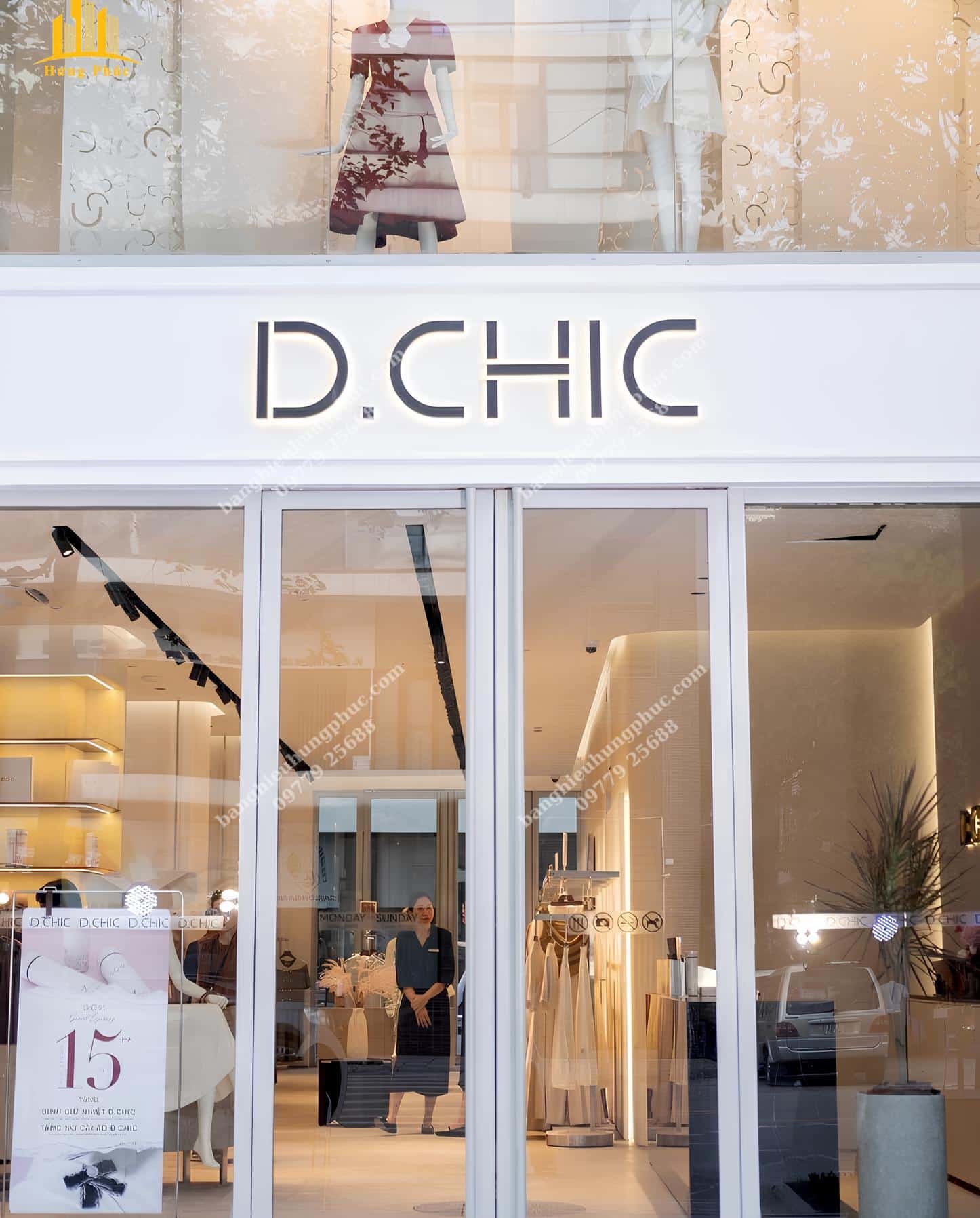 Biển bạt shop quần áo 