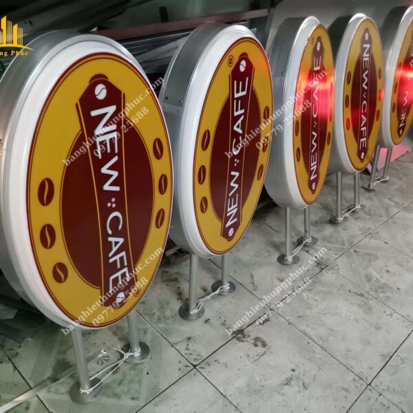 biển vẫy hộp đèn