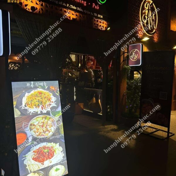 Biển vẫy lẫu nướng bằng hộp đèn siêu mỏng