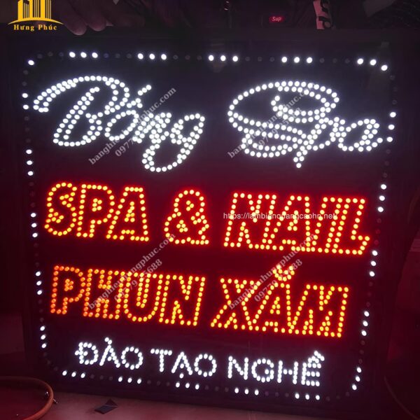 biển vẫy phun xăm thẩm mỹ