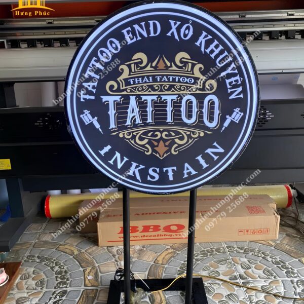 biển vẫy phun xăm thẩm mỹ
