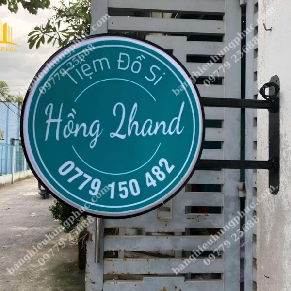 biển vẫy shop quần áo