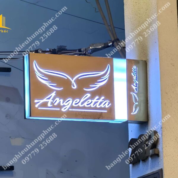 biển vẫy shop quần áo