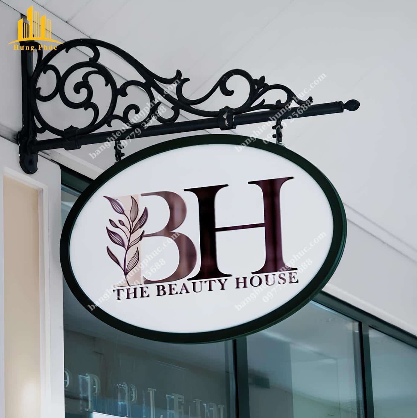 Biển vẫy spa hình elip khung hoa văn Biển vẫy spa hình elip khung hoa văn